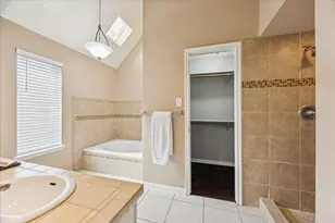 3115 Southdown Dr, Pearland, TX 77584 - Photo 16