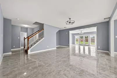 9526 Heflin Colony Drive, Sugar Land, TX 77498 - Photo 6