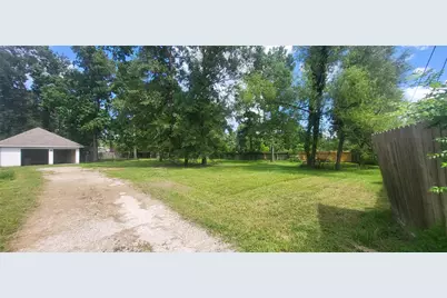 16711 Lake Circle, Conroe, TX 77302 - Photo 18