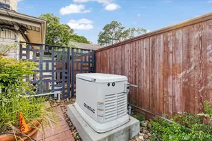 9530 Ravensworth Dr, Houston, TX 77031 - Photo 34
