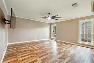 9530 Ravensworth Dr, Houston, TX 77031 - Photo 18