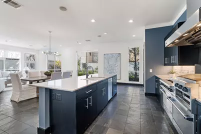 162 Vieux Carre Drive, Houston, TX 77009 - Photo 8