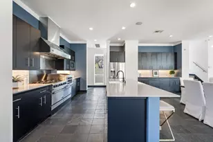 162 Vieux Carre Dr, Houston, TX 77009 - Photo 2