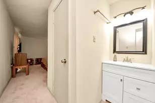 9433 Pagewood Ln, Houston, TX 77063 - Photo 22