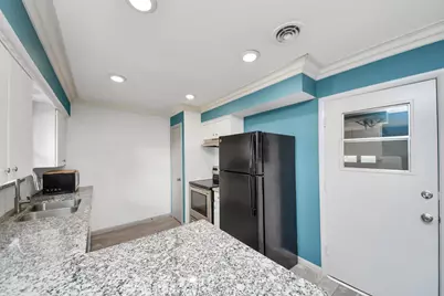 5815 Effingham Drive, Houston, TX 77035 - Photo 12