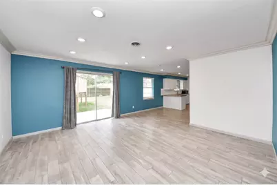 5815 Effingham Drive, Houston, TX 77035 - Photo 6