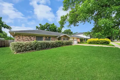 5815 Effingham Drive, Houston, TX 77035 - Photo 32