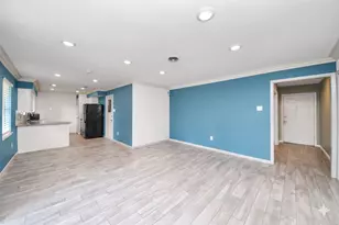 5815 Effingham Dr, Houston, TX 77035 - Photo 8