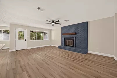 349 Dawn Hill Drive, Friendswood, TX 77546 - Photo 8