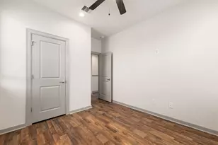725 N Emile St, Houston, TX 77020 - Photo 26