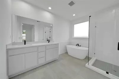 12103 Bee Bush Court, Conroe, TX 77304 - Photo 14