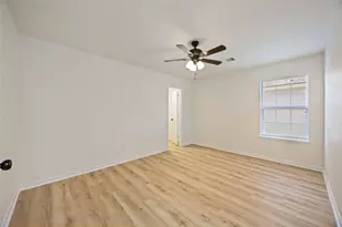 2722 Skyview Downs Dr, Houston, TX 77047 - Photo 20