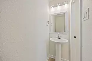 2722 Skyview Downs Dr, Houston, TX 77047 - Photo 16