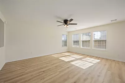 2722 Skyview Downs Drive, Houston, TX 77047 - Photo 14