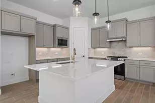 12102 Wild Bnd Dr, Mont Belvieu, TX 77523 - Photo 4