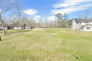 1317 Oak Hollow Dr, Dickinson, TX 77539 - Photo 1