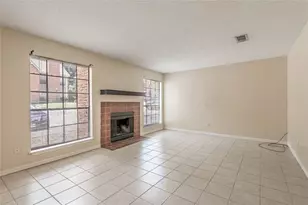 2401 Sycamore Ave, Huntsville, TX 77340 - Photo 4
