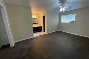 3814 Colvin St, Houston, TX 77013 - Photo 8