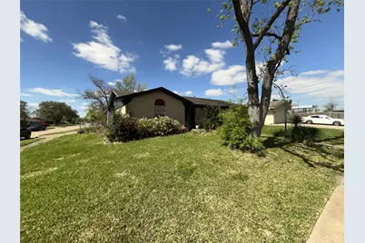 8103 Royalwood Drive, Houston, TX 77049 - Photo 2