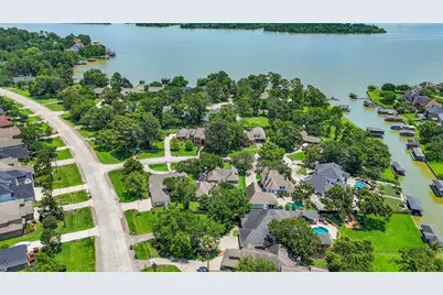 7810 Magnolia Cove Court, Humble, TX 77346 - Photo 2