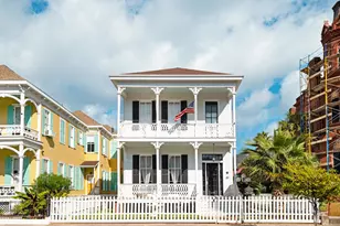 1610 Postoffice St, Galveston, TX 77550 - Photo 30