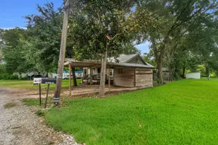 121 Mabry St, New Waverly, TX 77358 - Photo 38