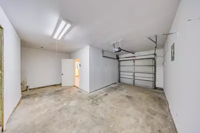 7401 Bretshire Drive, Houston, TX 77016 - Photo 14