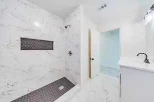 7401 Bretshire Dr, Houston, TX 77016 - Photo 8