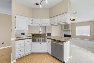 1238 Sandy Plains Ln, Houston, TX 77062 - Photo 4