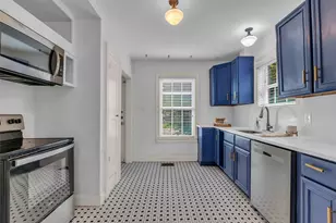 2302 Blodgett St, Houston, TX 77004 - Photo 1