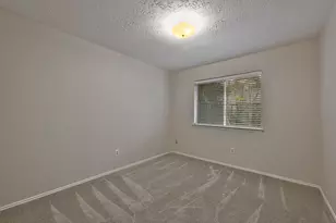 2011 Creek Valley Ln, Sugar Land, TX 77478 - Photo 10