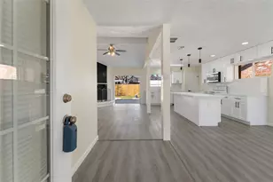 12411 Drifting Winds Dr, Houston, TX 77044 - Photo 6