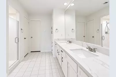 3030 S Blue Meadow Circle, Sugar Land, TX 77479 - Photo 18