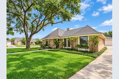 3030 S Blue Meadow Circle, Sugar Land, TX 77479 - Photo 2