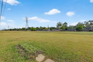 10514 Hess Ln, Houston, TX 77096 - Photo 40