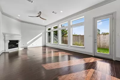 10514 Hess Lane, Houston, TX 77096 - Photo 4