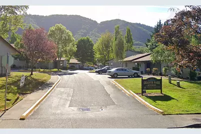 1465 NE 10th St, Other, OR 97526 - Photo 1