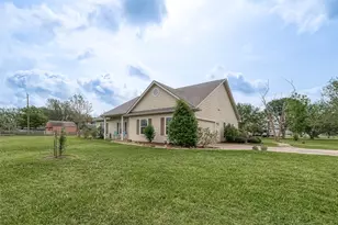 14403 Vlasta St, Needville, TX 77461 - Photo 2