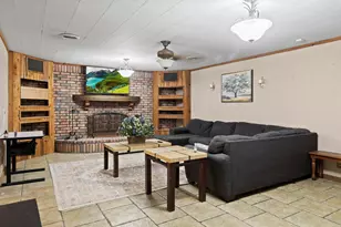 303 W Stringer St, Kirbyville, TX 75956 - Photo 6