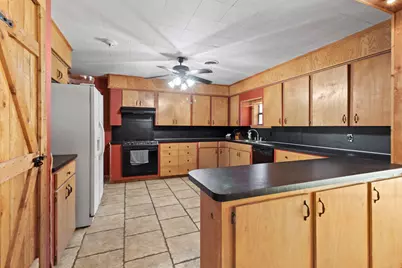 303 W Stringer Street, Kirbyville, TX 75956 - Photo 12