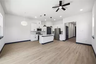4630 Edfield St, Houston, TX 77033 - Photo 6