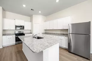 3114 Sea Whip Dr, Texas City, TX 77539 - Photo 4