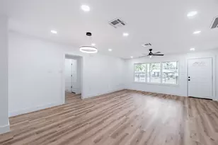 8658 Sonneville Dr, Houston, TX 77080 - Photo 4