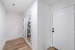 8658 Sonneville Dr, Houston, TX 77080 - Photo 10