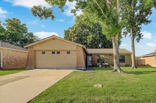 4922 Valleyview Dr, La Porte, TX 77571 - Photo 1