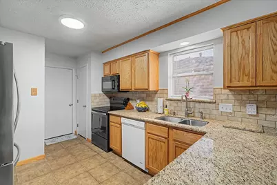 4922 Valley View Drive, La Porte, TX 77571 - Photo 18