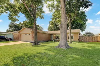 4922 Valley View Drive, La Porte, TX 77571 - Photo 2