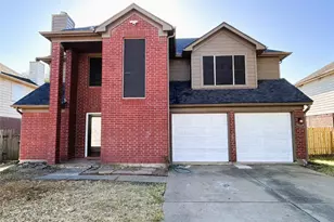 2007 Ruffian Ln, Stafford, TX 77477 - Photo 1