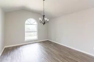 2007 Ruffian Ln, Stafford, TX 77477 - Photo 8