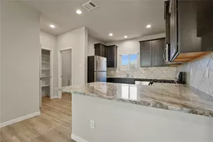 6511 Wenlock Dr, Houston, TX 77048 - Photo 8